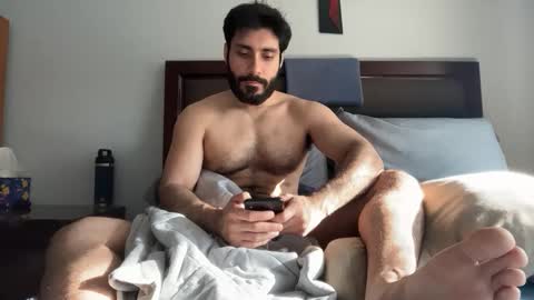 colombianstud94 online show from 04/19/26, 12:59
