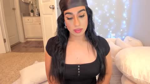    ........ Instagram  Lorysexys online show from 10/20/25, 04:46