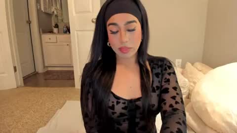    ........ Instagram  Lorysexys online show from 06/11/26, 03:15
