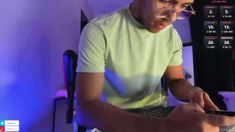 Snapshot of colstorw_ chatting on 09/10/25, 01:00 colstorw_ online show from 09/10/25, 01:00
