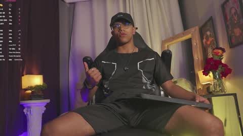 colstorw_ online show from 04/10/26, 10:42