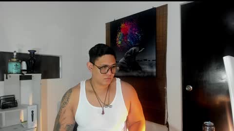 Snapshot of coltonmassif_ chatting on 01/25/25, 12:05 coltonmassif_ online show from 01/25/25, 12:05