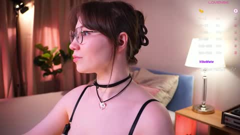 Audrey online show from 03/29/26, 01:44