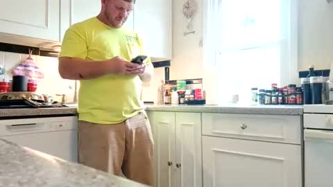 comegetmeinthemorning online show from 04/15/26, 04:14