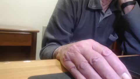 Snapshot of comemivuoi2 chatting on 02/22/26, 04:24 comemivuoi2 online show from 02/22/26, 04:24