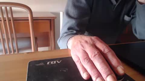 Snapshot of comemivuoi2 chatting on 03/01/26, 06:15 comemivuoi2 online show from 03/01/26, 06:15