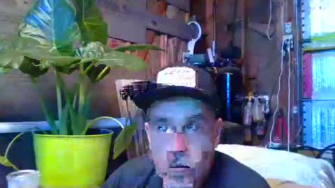 Snapshot of comeongirlts chatting on 02/18/25, 06:37 comeongirlts online show from 02/18/25, 06:37