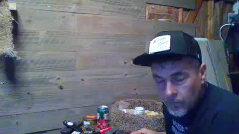 Snapshot of comeongirlts chatting on 02/18/25, 09:42 comeongirlts online show from 02/18/25, 09:42