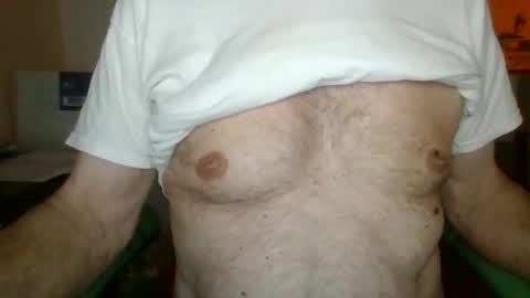 Snapshot of comeonmymouth chatting on 03/19/26, 12:53 comeonmymouth online show from 03/19/26, 12:53