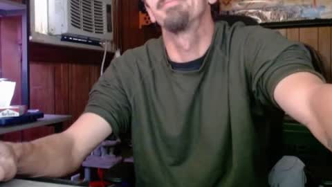 Nelson or ComicKing and sometime Peachy143 online show from 12/02/25, 02:01