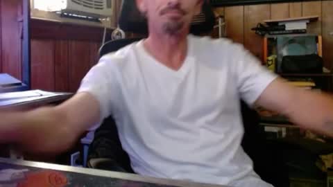 Snapshot of comic_king27 chatting on 06/11/26, 10:41 Nelson or ComicKing and sometime Peachy143 online show from 06/11/26, 10:41