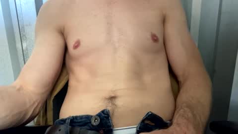 comnfromme1 online show from 04/27/26, 07:01