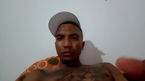 Snapshot of comoseria1927realg4life chatting on 11/21/25, 06:01 comoseria1927realg4life online show from 11/21/25, 06:01