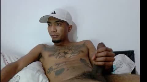 Snapshot of comoseria1927realg4life chatting on 12/14/25, 05:02 comoseria1927realg4life online show from 12/14/25, 05:02