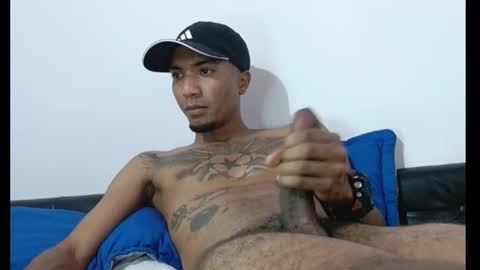 Snapshot of comoseria1927realg4life chatting on 01/09/26, 10:33 comoseria1927realg4life online show from 01/09/26, 10:33