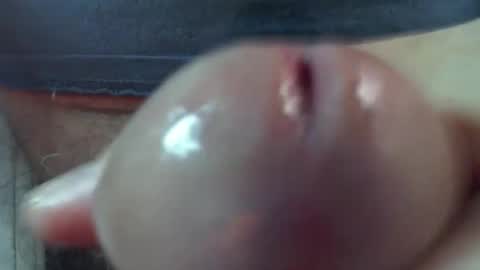 Snapshot of comox1961 chatting on 01/11/25, 01:37 comox online show from 01/11/25, 01:37