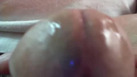 Snapshot of comox1961 chatting on 09/29/25, 08:30 comox online show from 09/29/25, 08:30