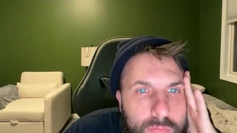 Snapshot of concentralized chatting on 12/02/25, 11:45 Matt online show from 12/02/25, 11:45