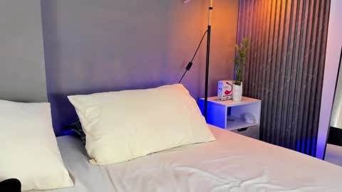 conielaurenth online show from 01/11/25, 09:36