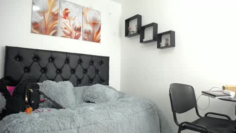 Snapshot of conni_f00x chatting on 01/17/25, 01:57 conni_f00x online show from 01/17/25, 01:57