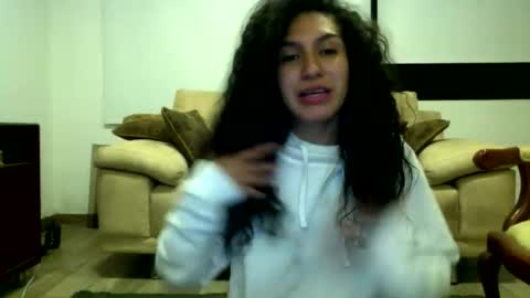 Connie online show from 10/07/25, 08:33