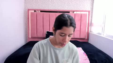 C O N N I E online show from 12/20/25, 07:43