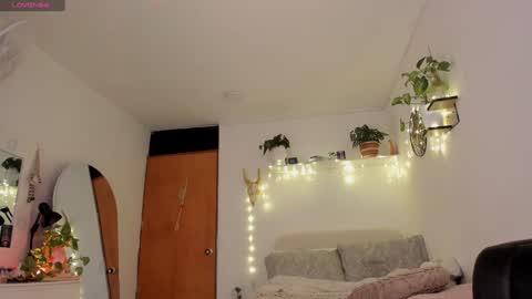 connie    online show from 01/13/25, 01:49