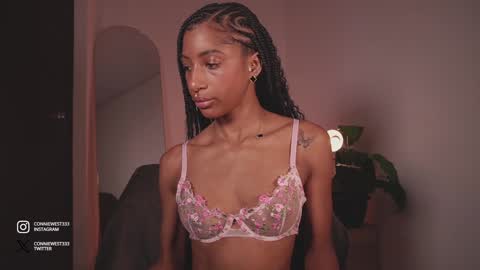 Snapshot of connie_west0 chatting on 12/13/24, 09:52   independent model online show from 12/13/24, 09:52