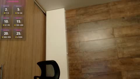 connor_h1 online show from 10/24/25, 01:03