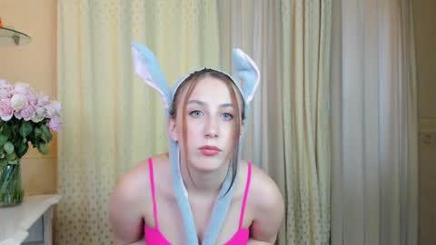 Snapshot of constancebetter chatting on 12/07/24, 07:27 Constance online show from 12/07/24, 07:27