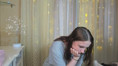 Snapshot of constancebetter chatting on 12/14/24, 07:51 Constance online show from 12/14/24, 07:51