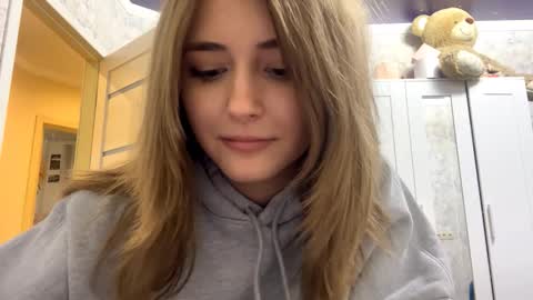 Snapshot of constancefanny chatting on 02/11/26, 03:39 Amelia online show from 02/11/26, 03:39