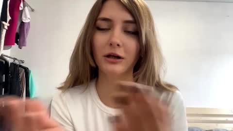 Snapshot of constancefanny chatting on 02/16/26, 12:56 Amelia online show from 02/16/26, 12:56