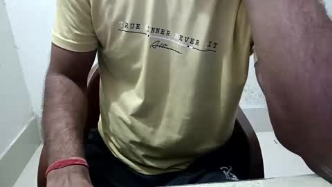 Snapshot of controlforyou1 chatting on 12/20/24, 10:05 Mr. Singh online show from 12/20/24, 10:05