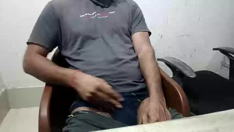 Snapshot of controlforyou1 chatting on 03/04/25, 05:24 Mr. Singh online show from 03/04/25, 05:24