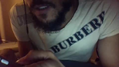 Snapshot of convertibl chatting on 01/06/25, 03:42 convertibl online show from 01/06/25, 03:42