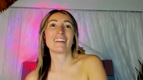 Snapshot of conyabril chatting on 11/22/25, 01:59 conyabril online show from 11/22/25, 01:59