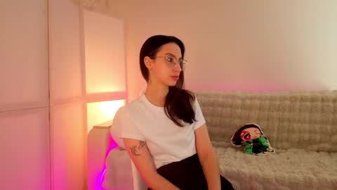 Snapshot of coochyy chatting on 10/08/25, 10:02 coochyy online show from 10/08/25, 10:02