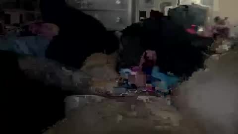 cookie_monster8593 online show from 12/21/25, 03:52