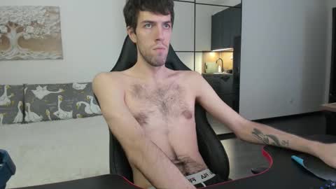 cookies_boys online show from 12/04/25, 12:42