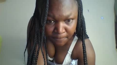 coolgirl001 online show from 09/18/25, 08:27