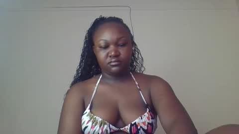 coolgirl001 online show from 10/28/25, 07:23