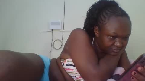 coolgirl001 online show from 10/29/25, 07:04