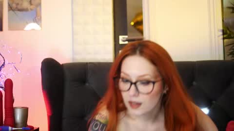 Snapshot of coolteacher chatting on 03/08/25, 09:06 Ginger The Cringer online show from 03/08/25, 09:06