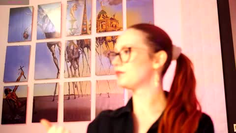 Snapshot of coolteacher chatting on 09/12/25, 08:25 Ginger The Cringer online show from 09/12/25, 08:25