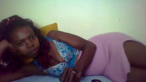 coquine_lara online show from 04/22/26, 11:28