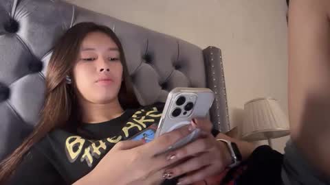 Cora online show from 01/08/26, 07:16