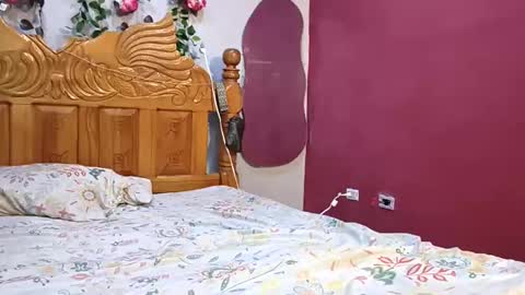 coral0403 online show from 04/19/26, 06:21