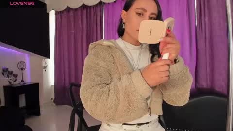 Coral  online show from 04/21/26, 12:33