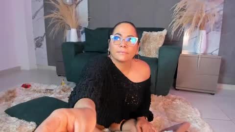 Snapshot of coral_rousee chatting on 06/07/26, 12:31 coral_rousee online show from 06/07/26, 12:31